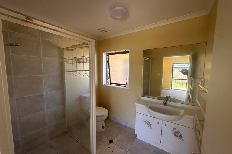 Photo of property in 12 Millington Place, Huntington Park, Auckland, 2013