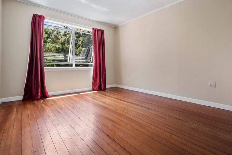 Photo of property in 23b Kamara Road, Glen Eden, Auckland, 0602