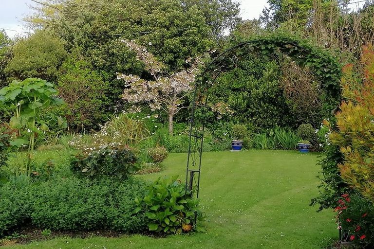 Photo of property in 30 Dundas Street, Porangahau, 4293