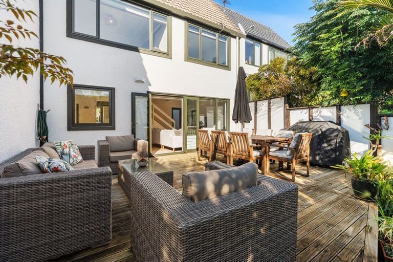 Photo of property in 8/65 Rangatira Road, Beach Haven, Auckland, 0626