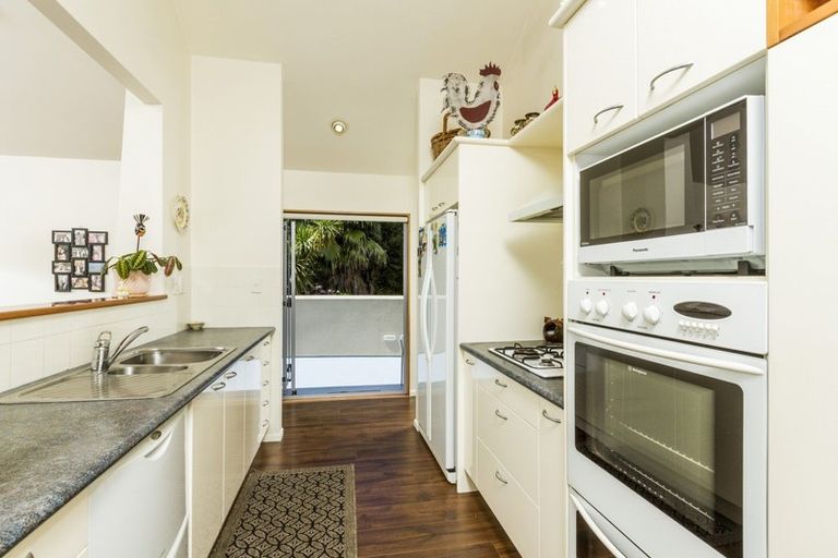 Photo of property in 288 Glenvar Road, Torbay, Auckland, 0630