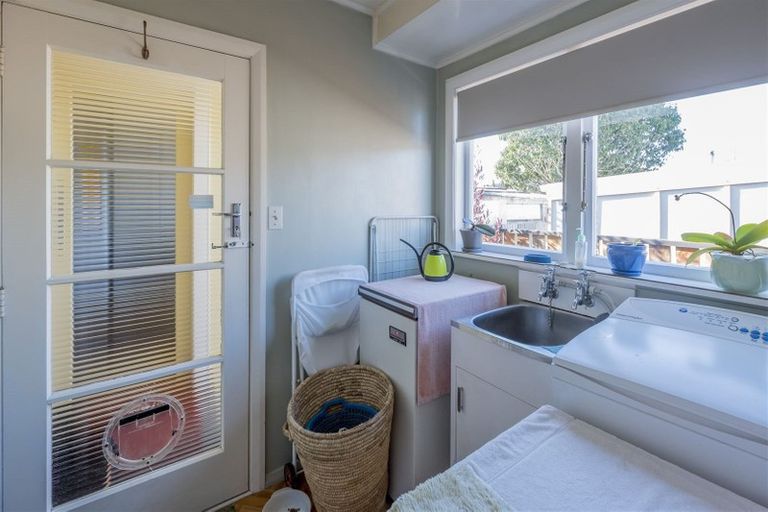 Photo of property in 27 Tawa Street, Levin, 5510