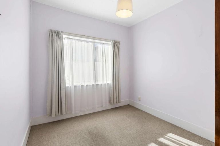 Photo of property in 30 Waimea Road, Nelson South, Nelson, 7010