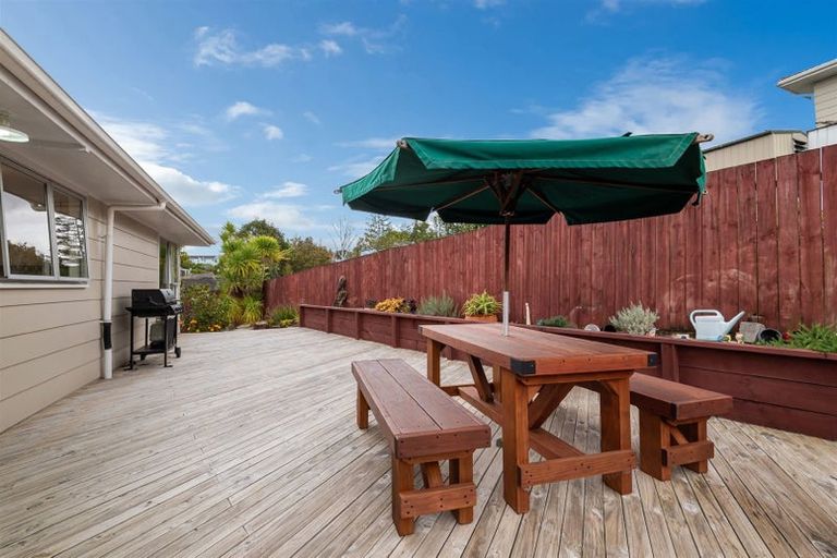 Photo of property in 301 Sunset Road, Sunnynook, Auckland, 0632