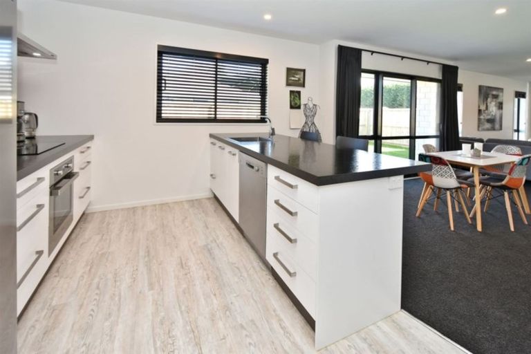 Photo of property in 9 Dynes Road, Rolleston, 7615