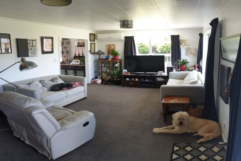Photo of property in 56f1- Mary Crescent, Elderslea, Upper Hutt, 5018