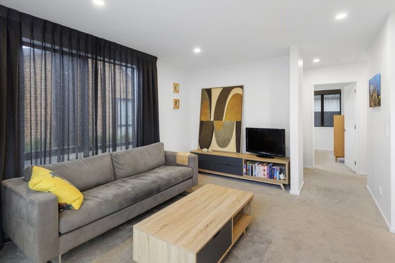 Photo of property in 2/407 Hereford Street, Linwood, Christchurch, 8011