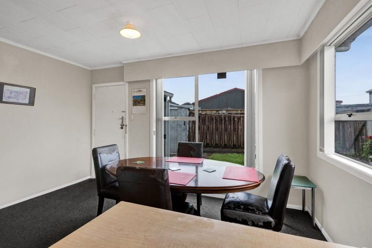 Photo of property in 2/84 Miranda Street, Stratford, 4332