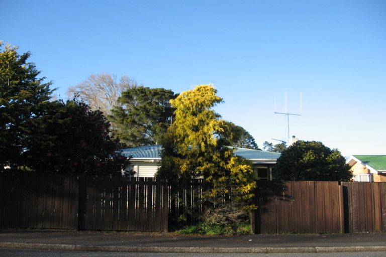 Photo of property in 1 Cotter Place, Hamilton East, Hamilton, 3216