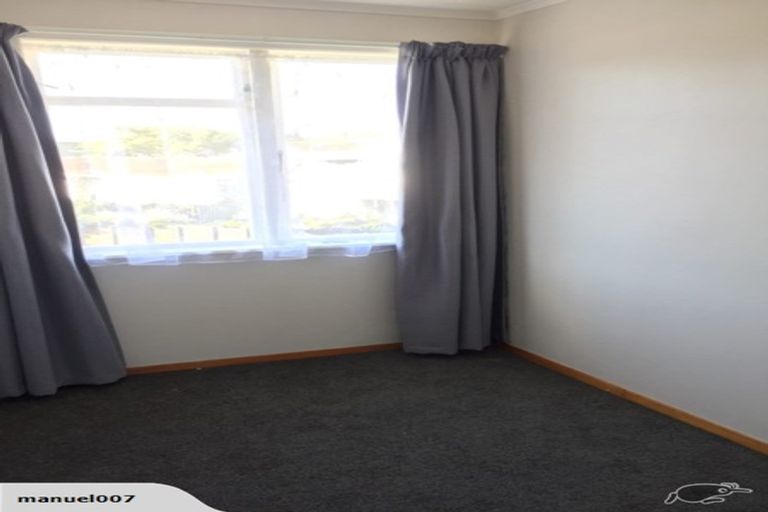 Photo of property in 17 Trevethick Grove, Woburn, Lower Hutt, 5010