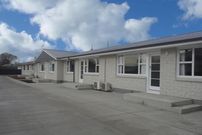 Photo of property in 2/72 Geraldine Street, Edgeware, Christchurch, 8013