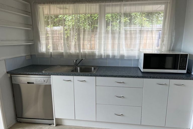 Photo of property in 1/129 Glandovey Road, Strowan, Christchurch, 8052