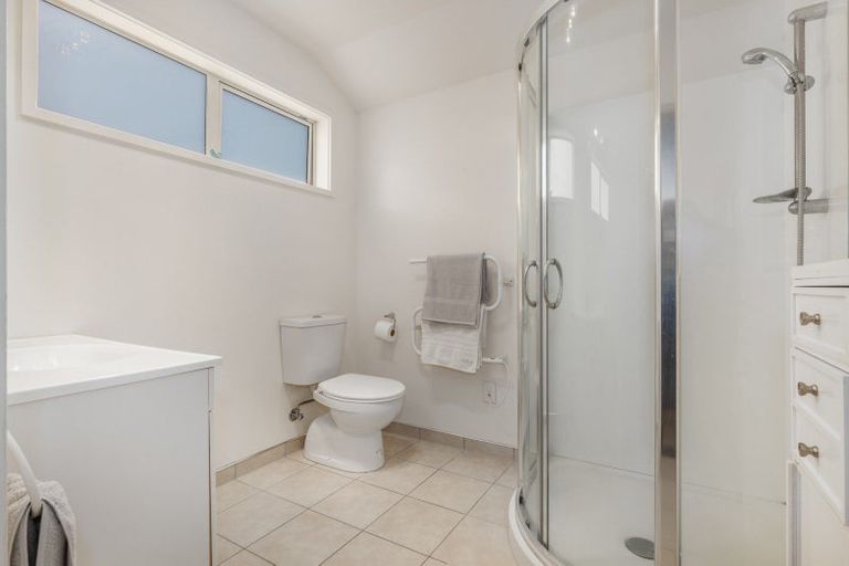 Photo of property in 8 Kaweka Close, Aotea, Porirua, 5024