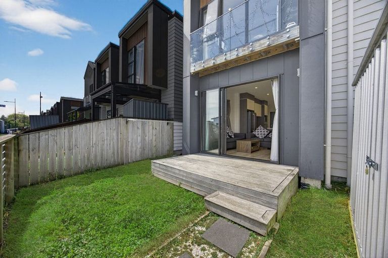 Photo of property in 46 Parahau Road, Papakura, 2110