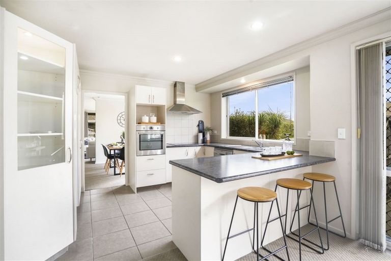 Photo of property in 11 Holcroft Place, Huntington, Hamilton, 3210