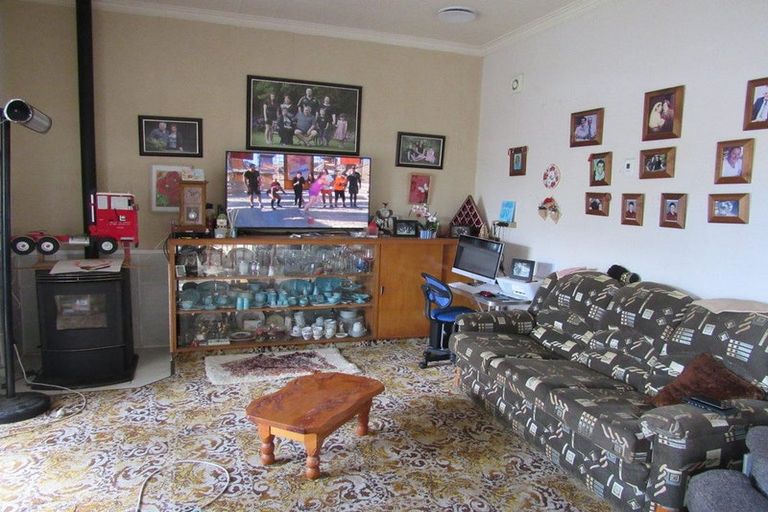 Photo of property in 36 Hunter Street, Hawera, 4610