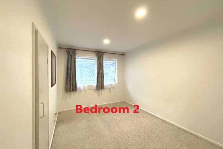 Photo of property in 58 Castleford Street, Green Bay, Auckland, 0604