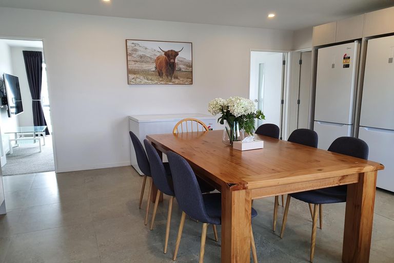 Photo of property in 37 Howden Drive, Jacks Point, 9371