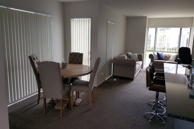 Photo of property in 2/33 Treestump Road, Takanini, 2112