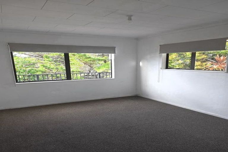 Photo of property in 20 Kerkwall Drive, Naenae, Lower Hutt, 5011