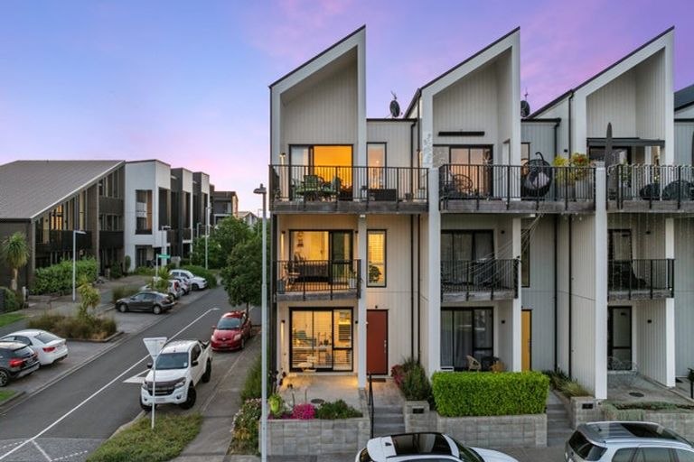 Photo of property in 22 Catalina Drive, Hobsonville, Auckland, 0616