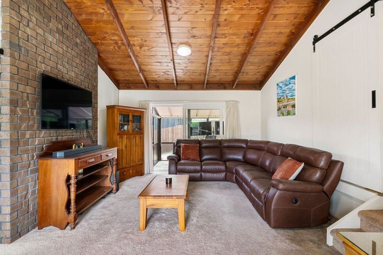 Photo of property in 103 Stapleford Crescent, Browns Bay, Auckland, 0630