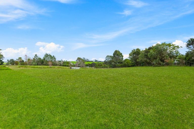 Photo of property in 112 Sanders Road, Paremoremo, Auckland, 0793