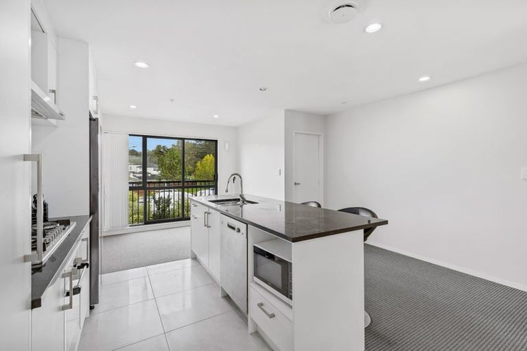 Photo of property in 25/5 Perekia Street, Albany, Auckland, 0632