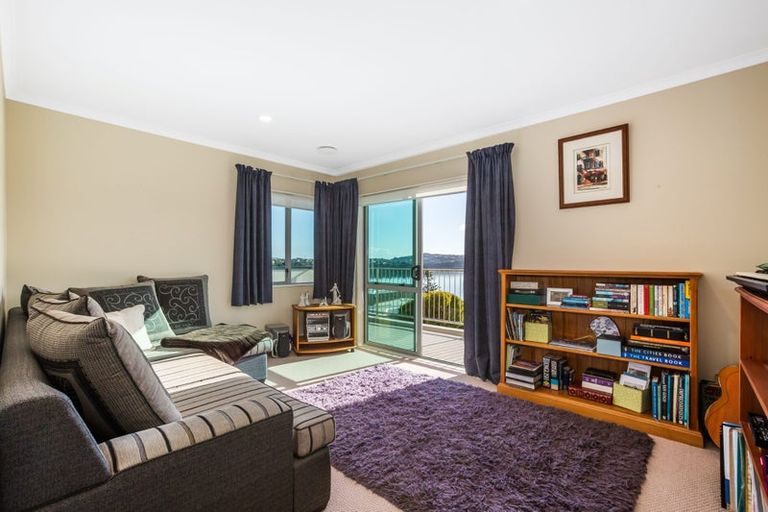Photo of property in 24 The Layline, Whitby, Porirua, 5024