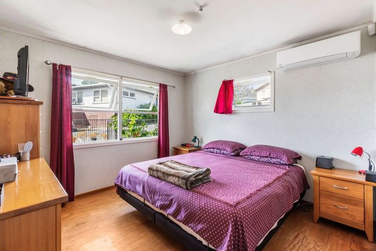 Photo of property in 26 Kaikoura Street, Henderson, Auckland, 0612