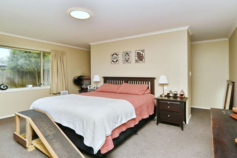 Photo of property in 41 Factory Road, Belfast, Christchurch, 8051