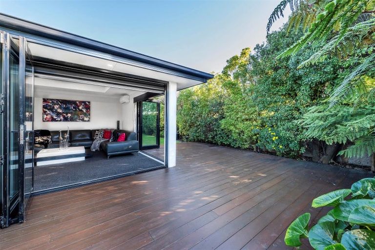 Photo of property in 1/11 Teal Close, Woolston, Christchurch, 8023