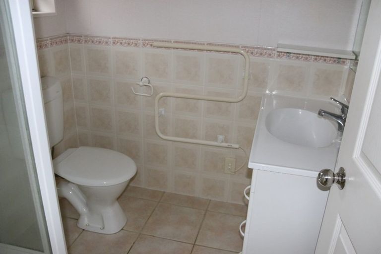 Photo of property in 7 Mullagh Place, East Tamaki Heights, Auckland, 2016