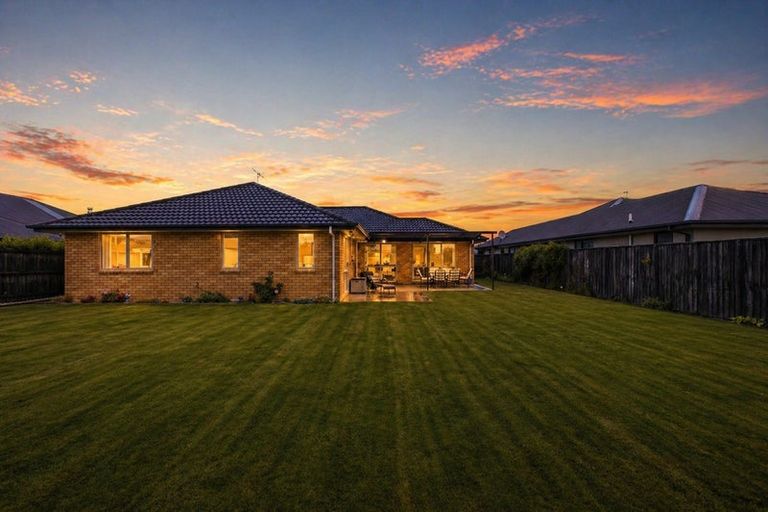 Photo of property in 18 Wyatt Street, Kaiapoi, 7630