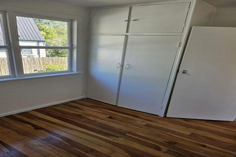 Photo of property in 84a Kaurilands Road, Titirangi, Auckland, 0604