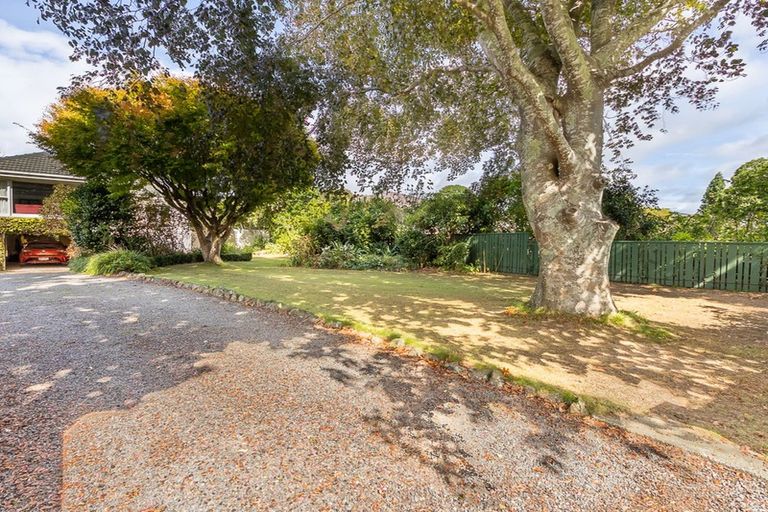 Photo of property in 8 Kohekohe Road, Waikanae, 5036
