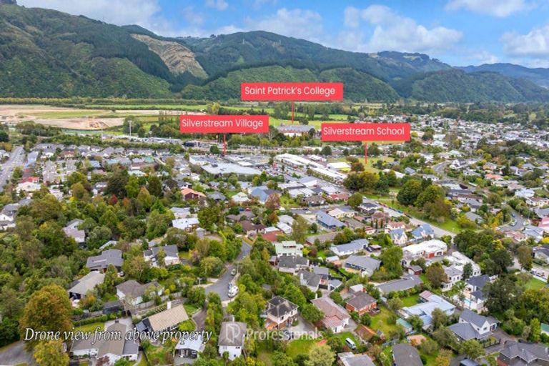 Photo of property in 8 Sunbrae Drive, Silverstream, Upper Hutt, 5019