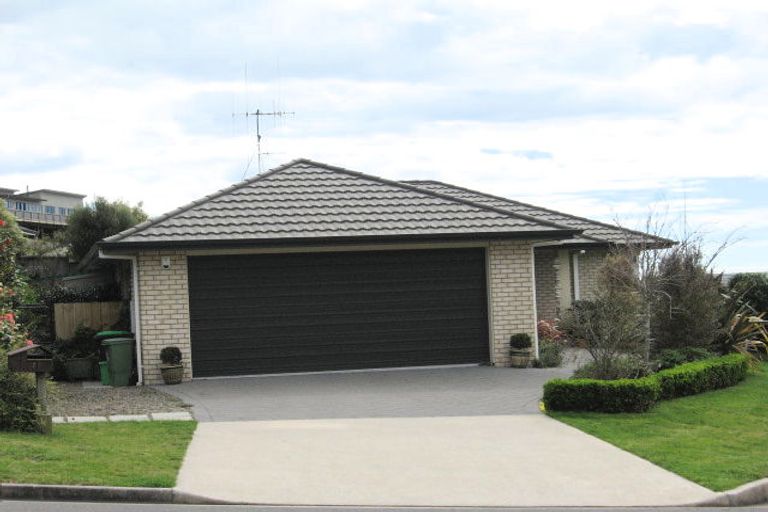 Photo of property in 7 Kestrel Avenue, Welcome Bay, Tauranga, 3112