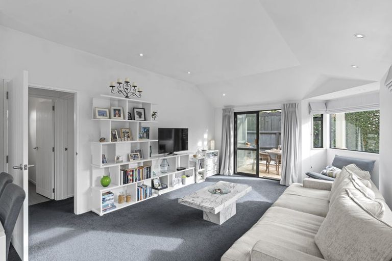 Photo of property in 6a Saint Leonards Square, Sumner, Christchurch, 8081