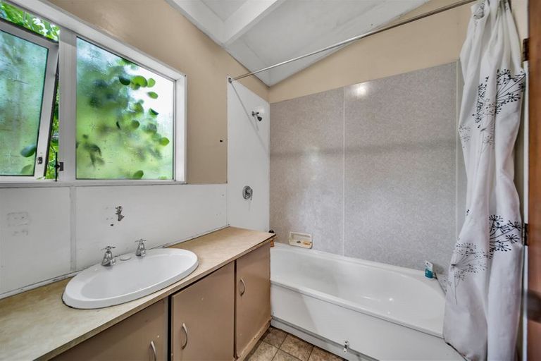 Photo of property in 2/18 Trimble Place, Bell Block, New Plymouth, 4312