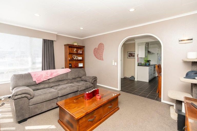 Photo of property in 5 Hamblyn Crescent, Nawton, Hamilton, 3200