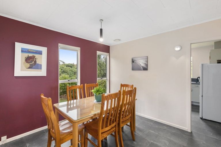 Photo of property in 1 Vista Grove, Kelson, Lower Hutt, 5010