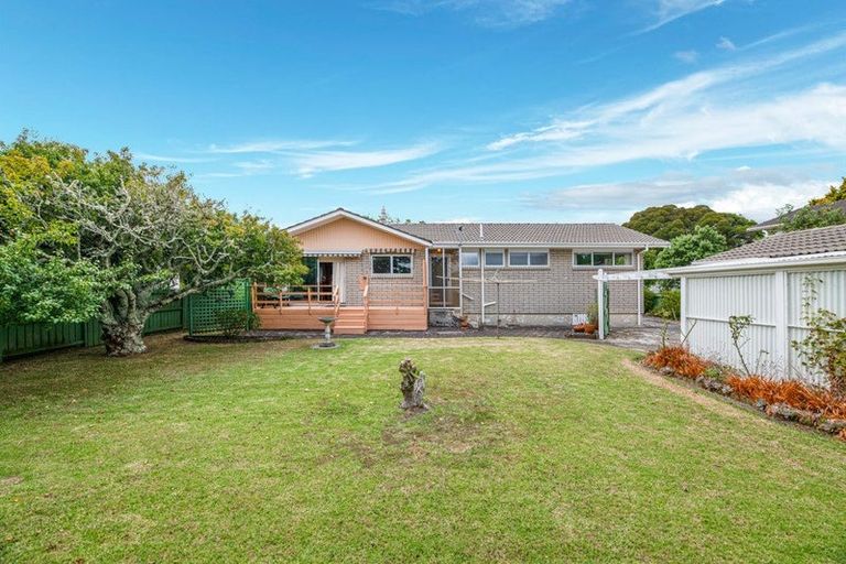 Photo of property in 123 Muir Avenue, Mangere Bridge, Auckland, 2022