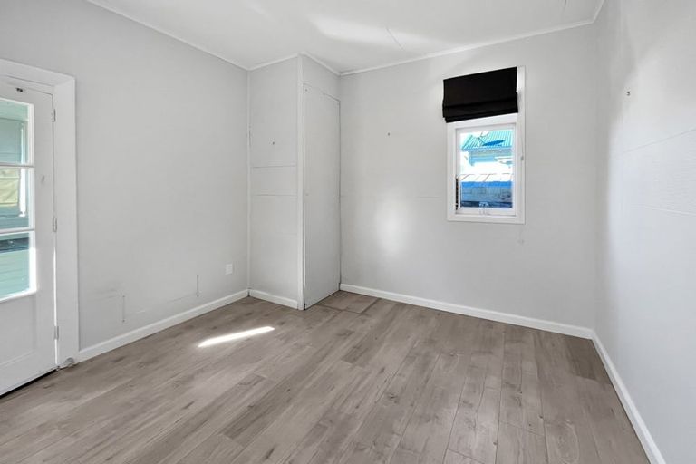 Photo of property in 14 Cameron Street, Ashburton, 7700