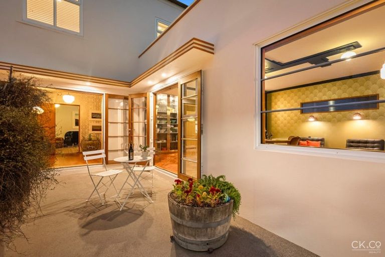 Photo of property in 14 Marina Grove, Hutt Central, Lower Hutt, 5010