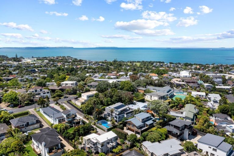 Photo of property in 21a Castor Bay Road, Castor Bay, Auckland, 0620