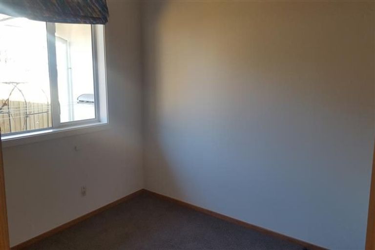 Photo of property in 2/15 Matai Street East, Riccarton, Christchurch, 8011