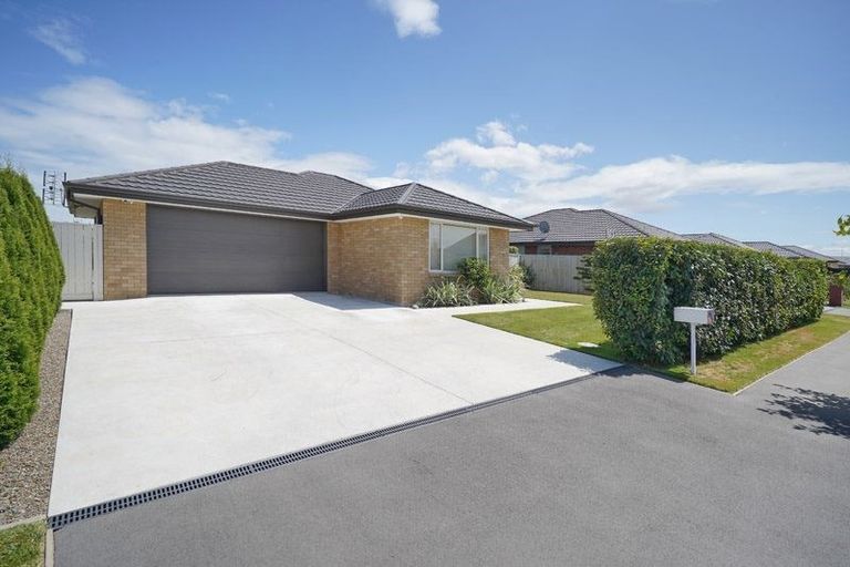 Photo of property in 10 Colebrook Drive, Rolleston, 7614
