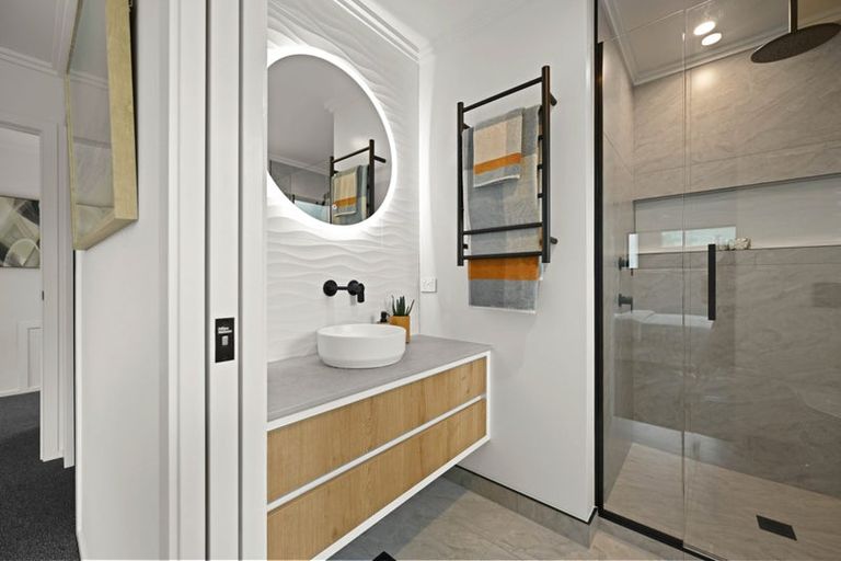 Photo of property in 1 Comries Road, Chartwell, Hamilton, 3210