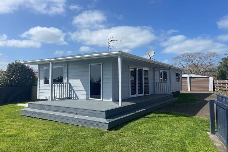 Photo of property in 6 Camellia Avenue, Bell Block, New Plymouth, 4312